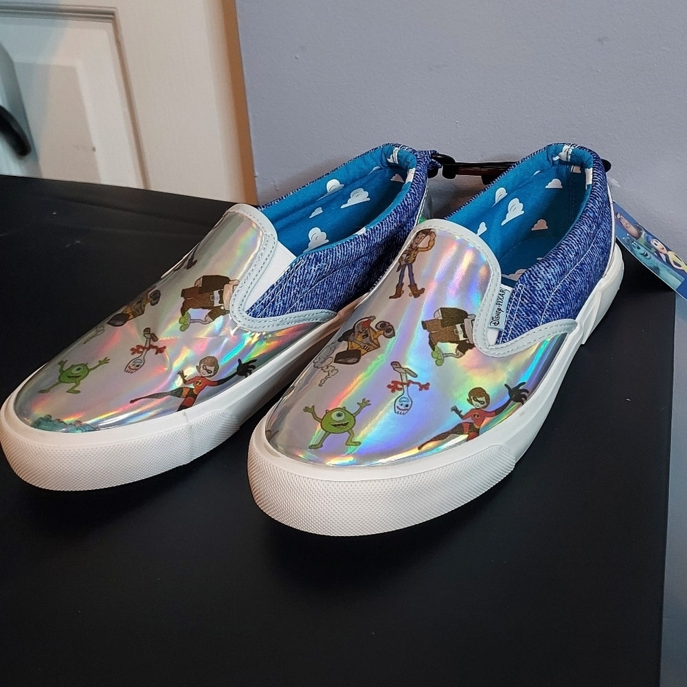 Disney/Pixar Size 6 W Lic Pixar Blue Silver Shoes NWT Pull On